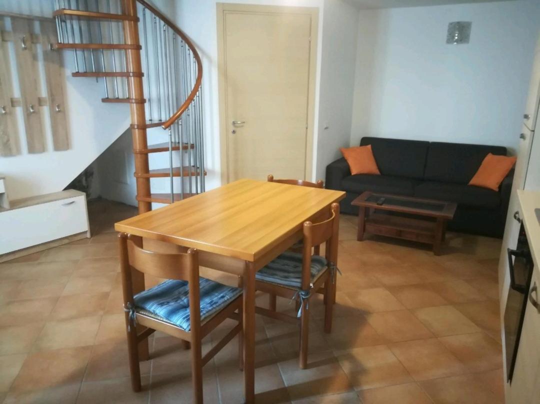 La Casa Di Mario Lägenhet Perledo Exteriör bild