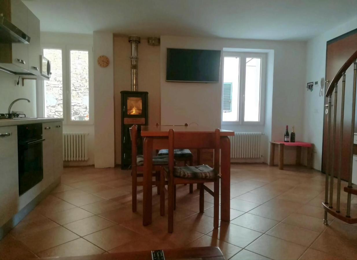 La Casa Di Mario Lägenhet Perledo Exteriör bild