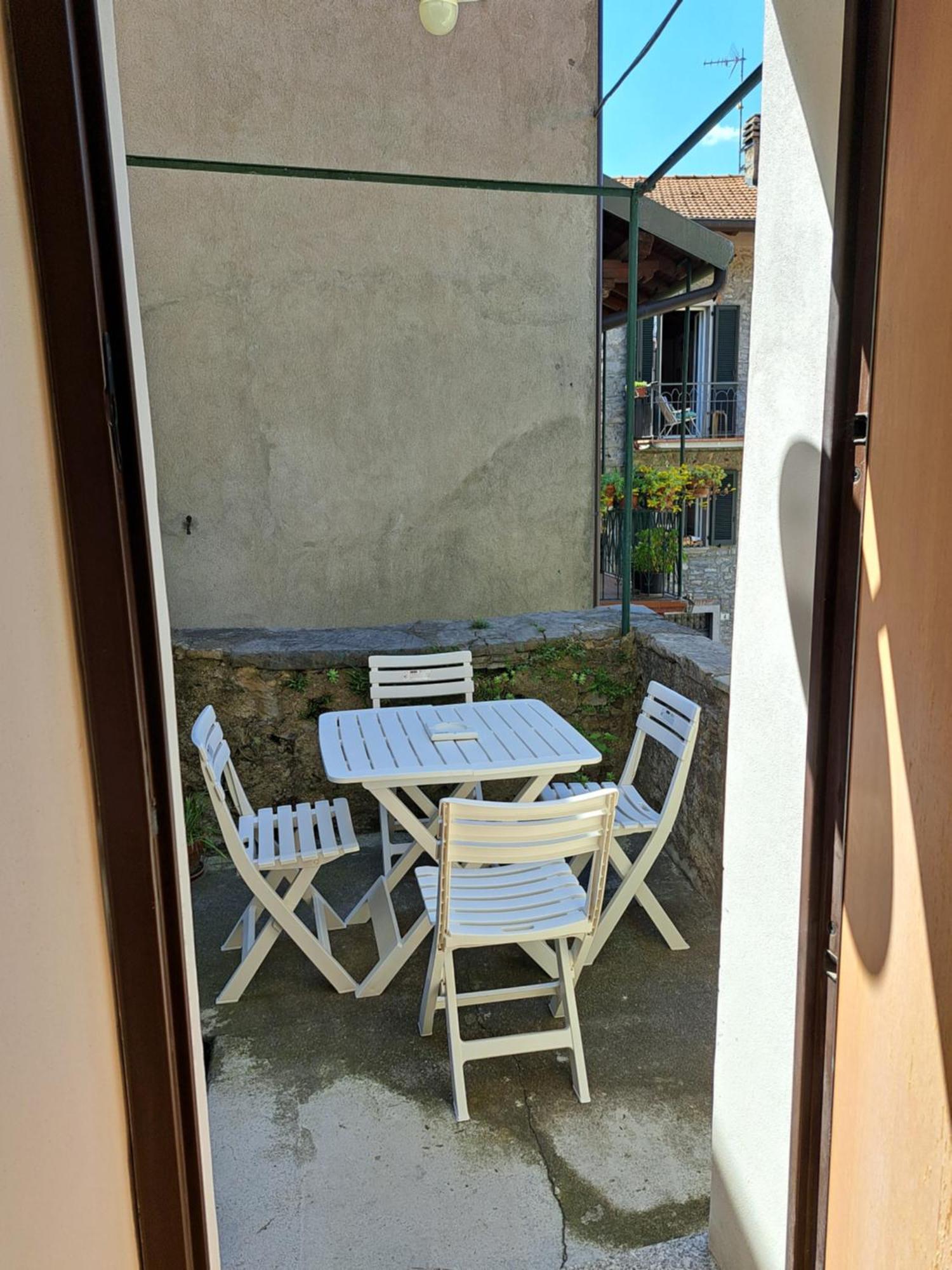 La Casa Di Mario Lägenhet Perledo Exteriör bild