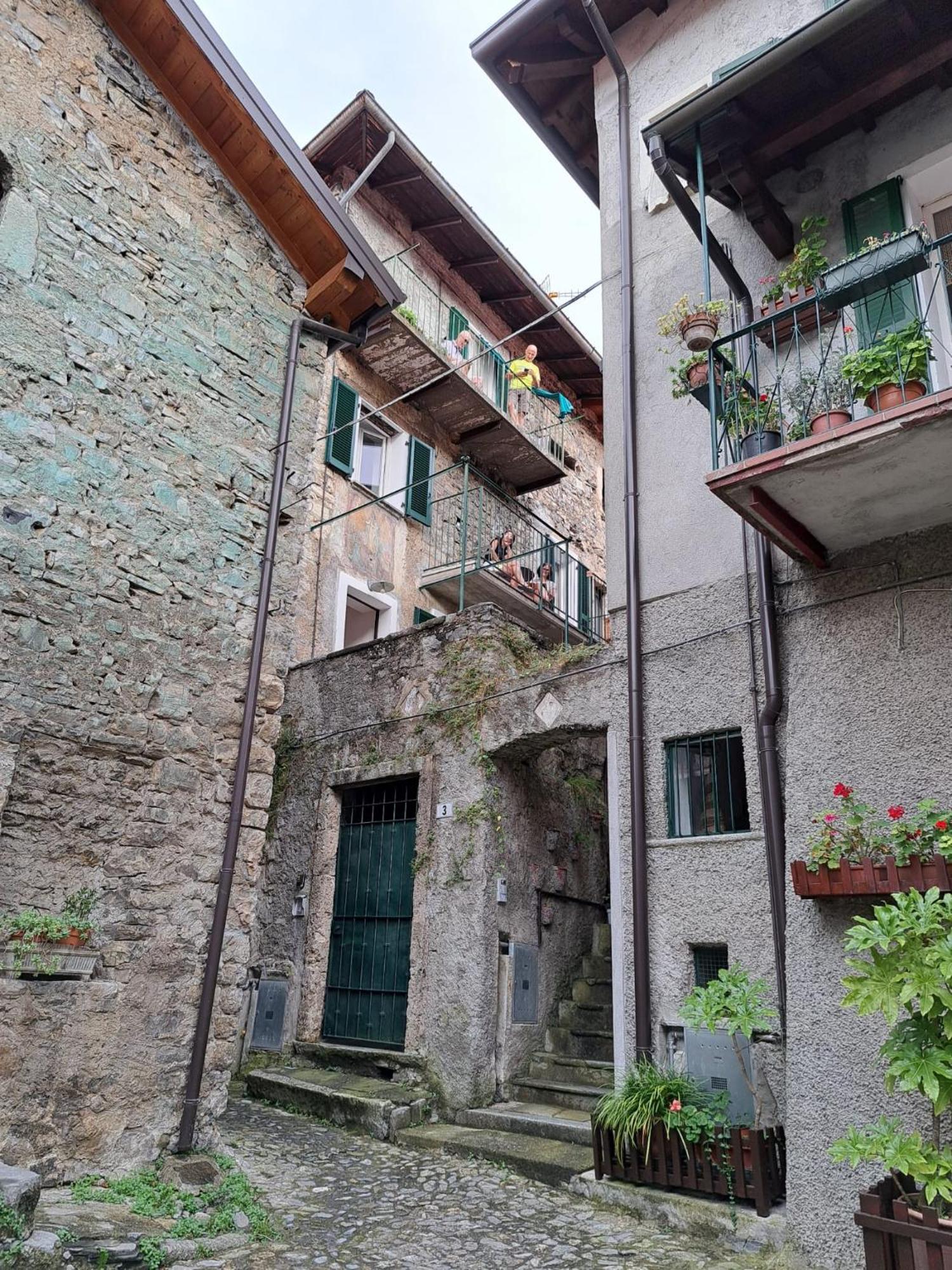 La Casa Di Mario Lägenhet Perledo Exteriör bild